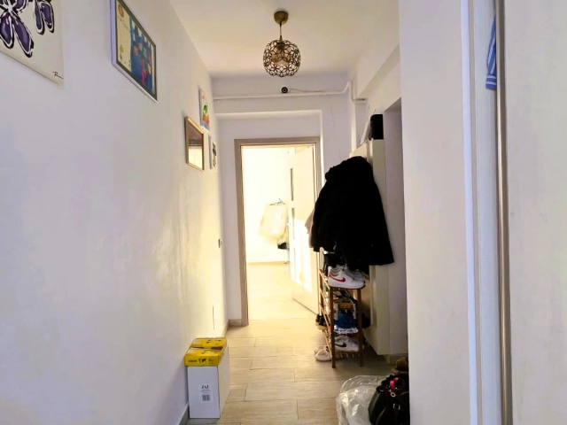 Apartament 3 camere - Podul de Fier